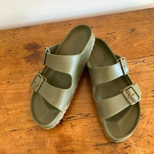 Hunter green Birkenstock